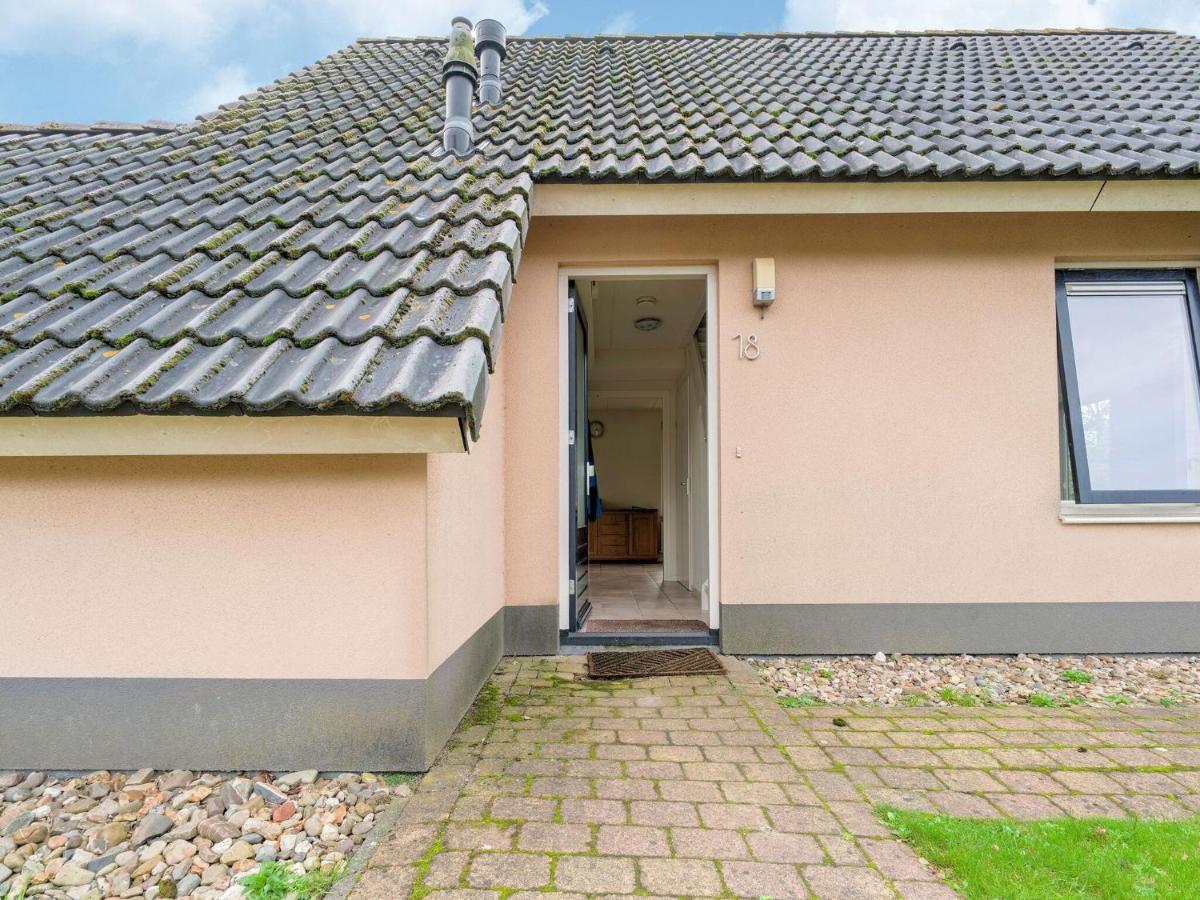 Serene Holiday Home In Gaasterl N Sleat Sondel Экстерьер фото